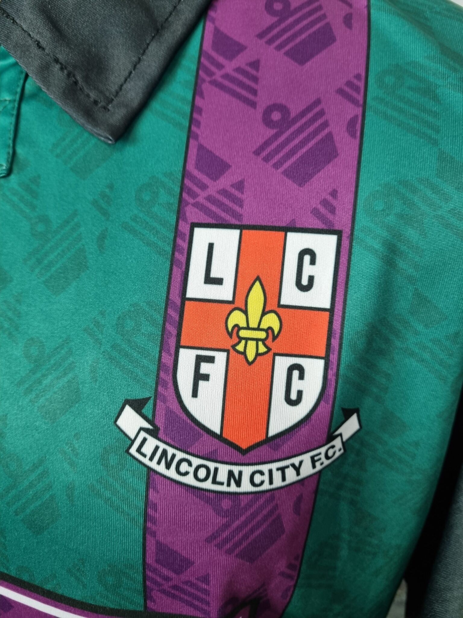 Lincoln City Away Football Shirt 1994/1995 Retro Jersey Soccer England "Echo" - Sport Club Memories