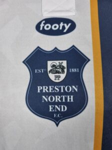 Preston North End Home Football Shirt 1995 David Beckham #4 Retro Jersey Manchester United - Sport Club Memories