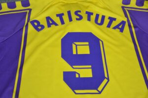 ACF Fiorentina Away Football Shirt Vintage Jersey #9 Batistuta Retro Maglia Italy Argentina - Sport Club Memories