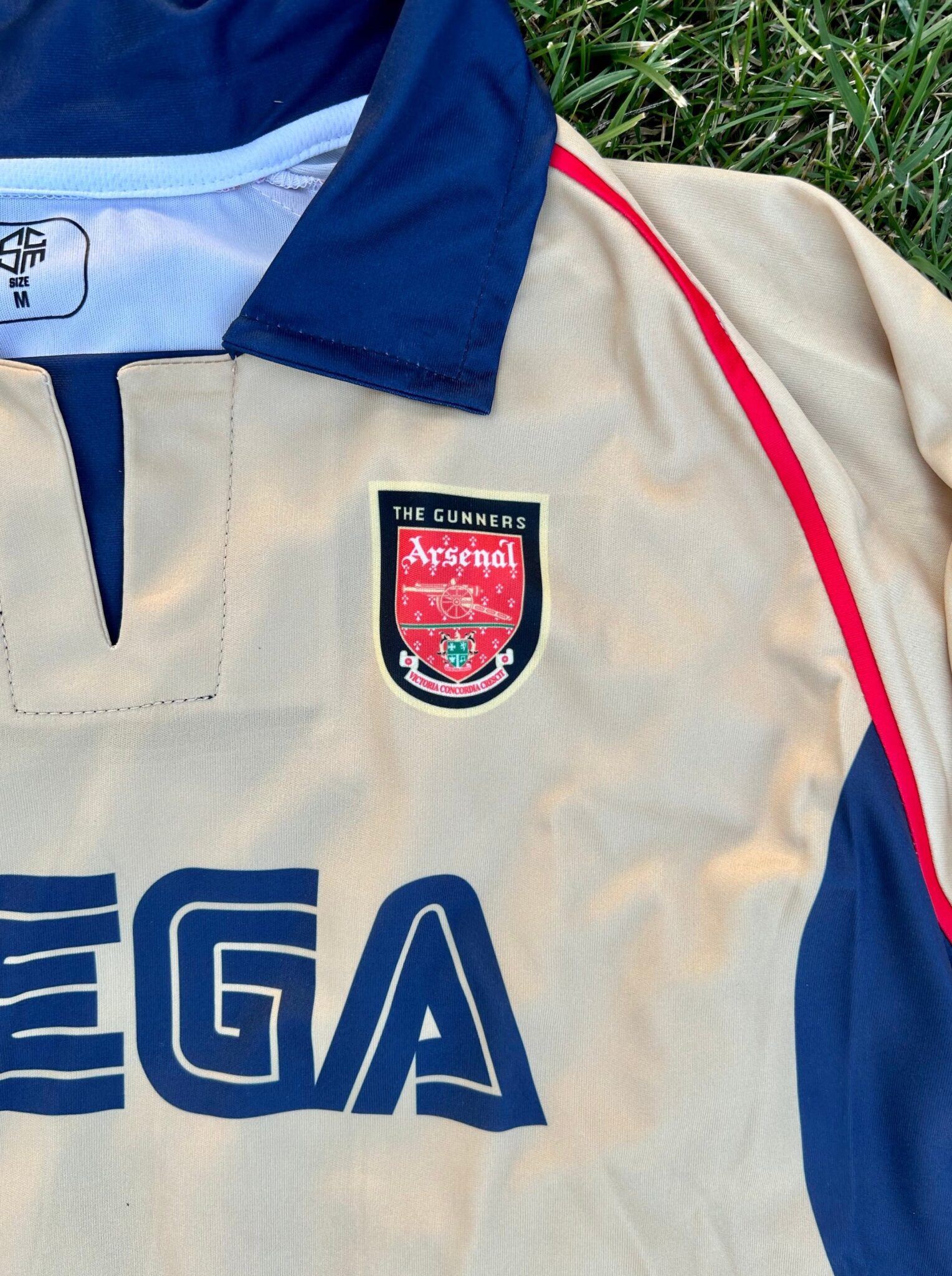 Arsenal Football Jersey 2001/2002 Away Sega - Sport Club Memories