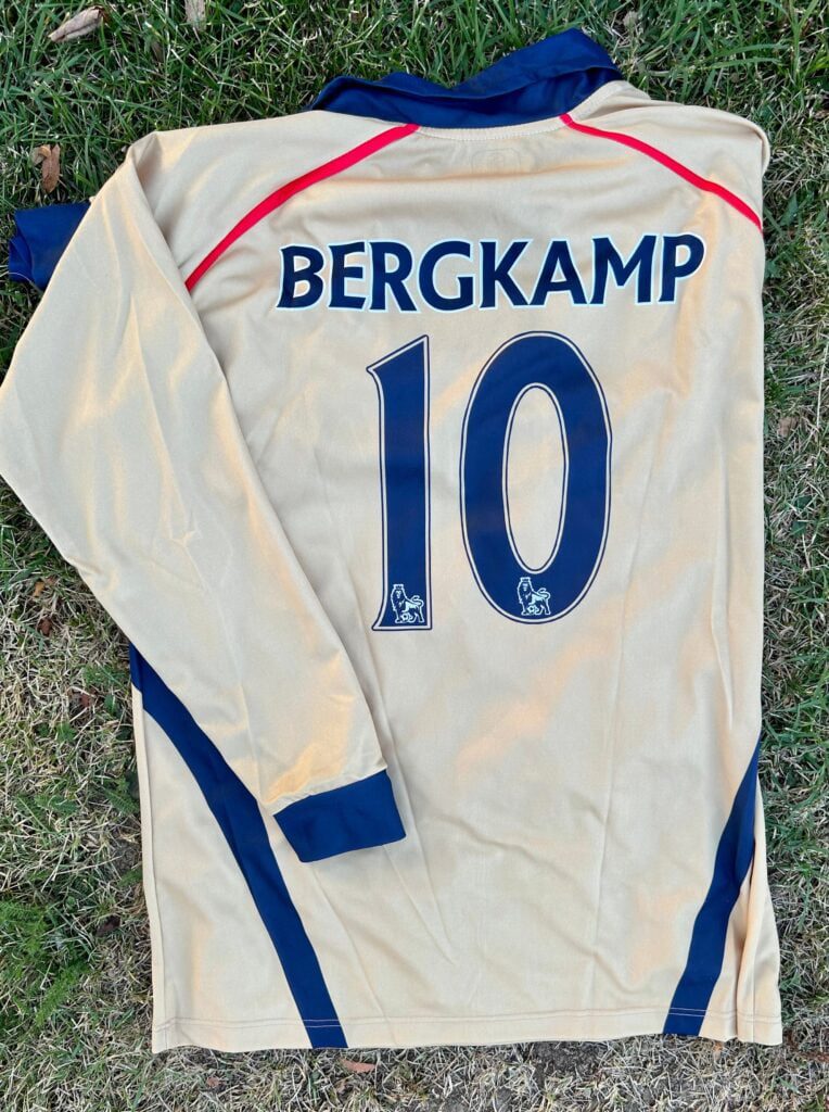 Arsenal 01/02 SEGA Away 長袖ベルカンプ　オーセンティック Arsenal Retro Jersey 2001/02 | SEGA Away Football Shirt