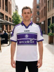 Middlesbrough 2000 Away Shirt purple white Errea design